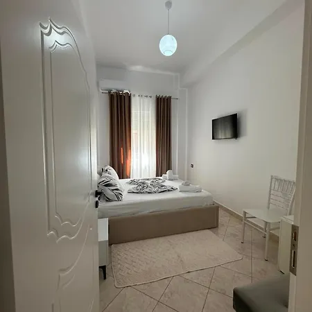Carcani Rooms *
