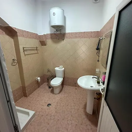 Casa de hóspedes Carcani Rooms