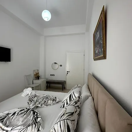 Casa de hóspedes Carcani Rooms